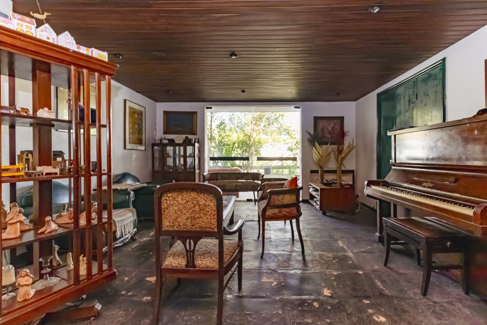 Q2S11096